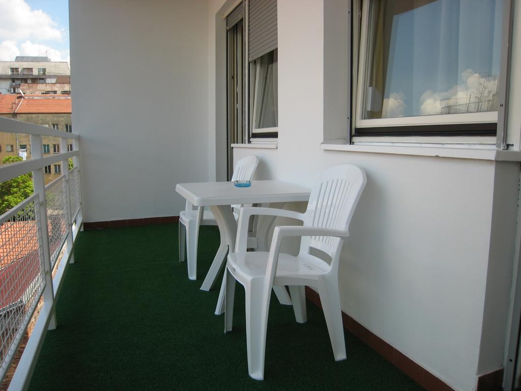 Spirit Apartments Белград Номер фото